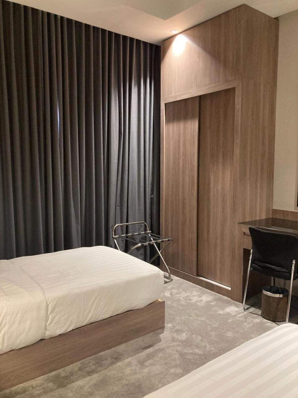 Land Beach Al Aqiq Riadh Exterior foto