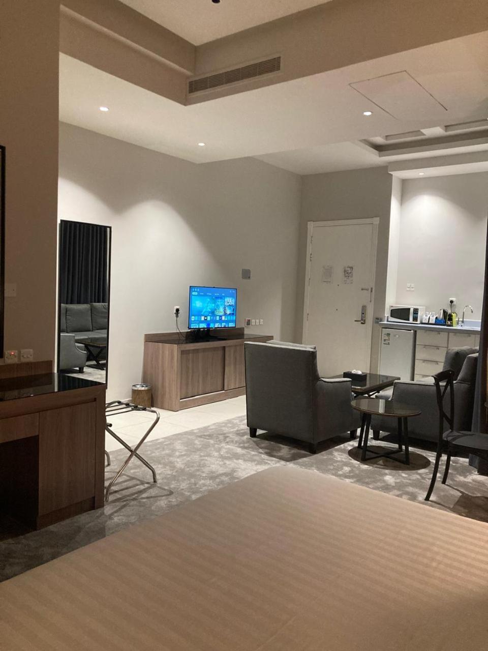 Land Beach Al Aqiq Riadh Exterior foto